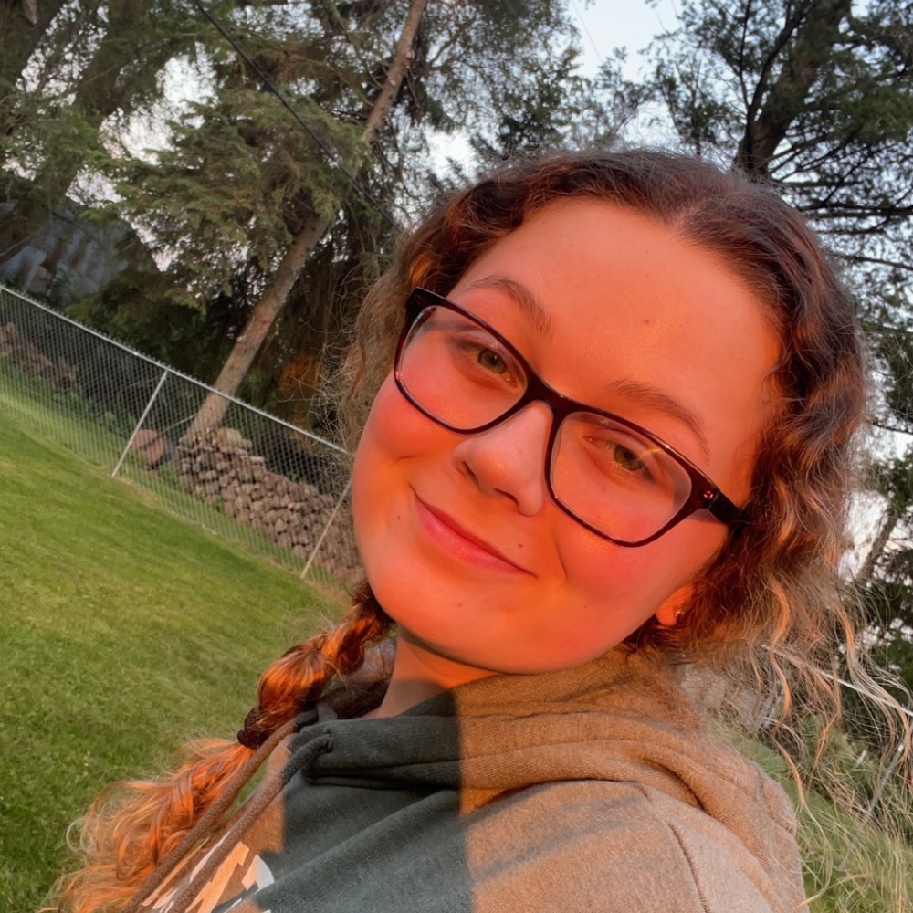 Meet your Posher, Emily